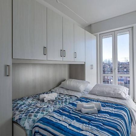 Garda Lake View Apartment เดเซนซาโนเดลการ์ดา ภายนอก รูปภาพ
