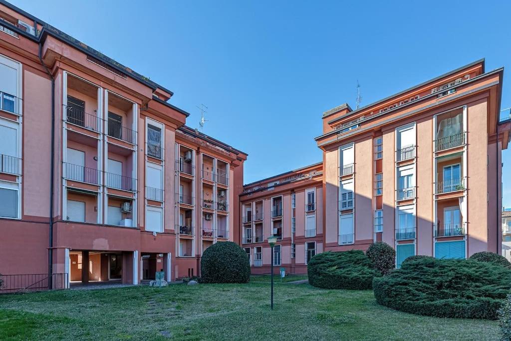 Garda Lake View Apartment เดเซนซาโนเดลการ์ดา ภายนอก รูปภาพ