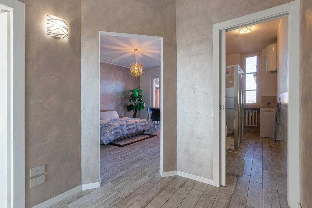 Garda Lake View Apartment เดเซนซาโนเดลการ์ดา ภายนอก รูปภาพ